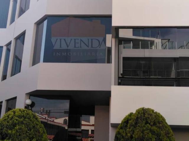 Hermoso y Amplio! Dpto. en Cayma 159 m²