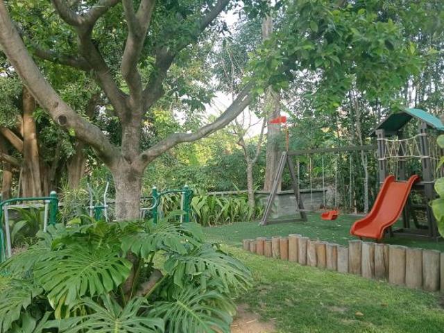 Hermosos terrenos en Condominio