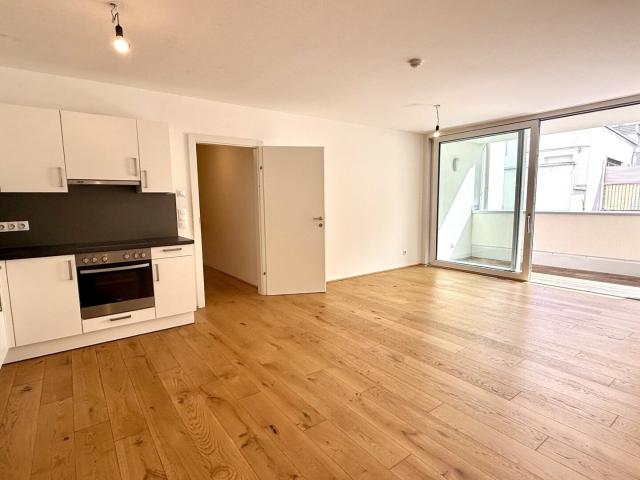 HERNALS – HERRLICHE 2 ZIMMER WOHNUNG MIT OST LOGGIA UND BADEZIMMER EN SUITE