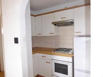 Heron Court, Tooting/ Colliers Wood Borders CR4, 2 bed flat to rent, £1,650 pcm | PrimeLocation