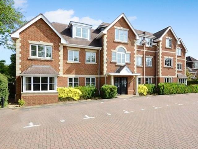 Heron Court, Yorktown Road, Sandhurst, Berkshire GU47, 2 bed flat to rent, £1,400 pcm | PrimeLocation