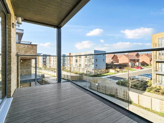 Heron Court, Castle Hill Drive, Kent DA10, 2 bed terraced house to rent, £1,700 pcm | PrimeLocation