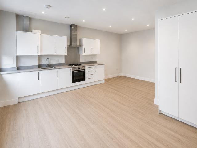 Heron Drive, Slough SL3, Studio to rent, £1,150 pcm | PrimeLocation