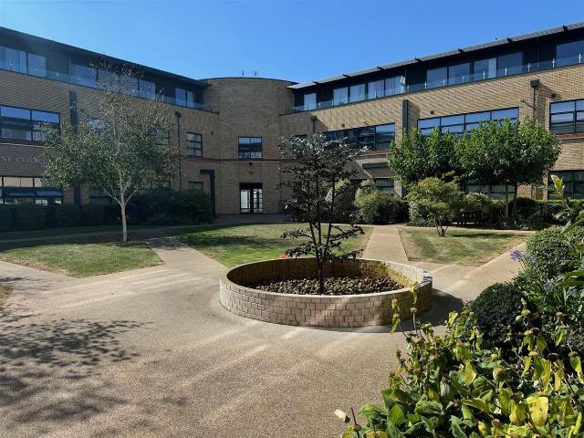 Heron Drive, Slough SL3, 1 bed flat to rent, £1,250 pcm | PrimeLocation