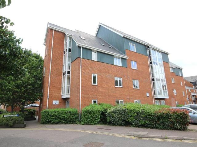Heron Quay, Bedford MK40 2 bed flat to rent £1,150 pcm £265 pw
