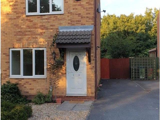 Herons Court, Nottingham NG2, 2 bed end terrace house to rent, £1,250 pcm | PrimeLocation