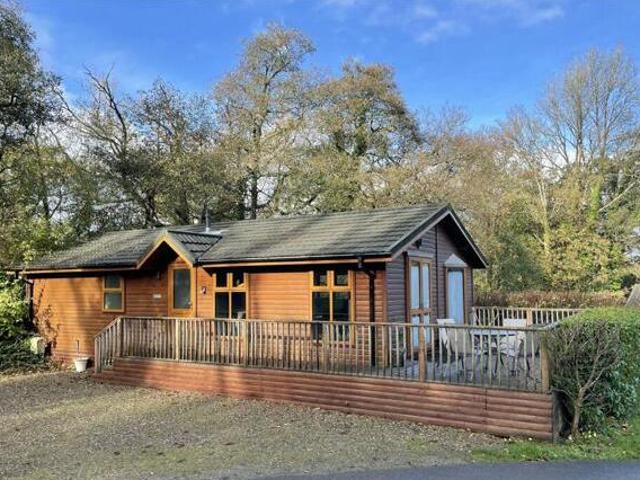 Herons Brook, Narberth, 2 Bedroom Chalet