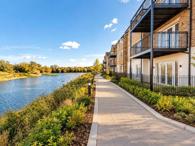 Herons Lake, Theale RG7, 2 bed flat to rent, £1,650 pcm | PrimeLocation