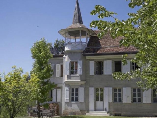 Herrenhaus aus dem 17. Jahrhundert, unter Denkmalschutz restauriert
