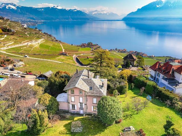 Herrenhaus aus dem 19. Jahrhundert an den Weinbergen von Lavaux