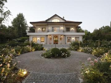 Herrenhaus im Zentrum von Lausanne