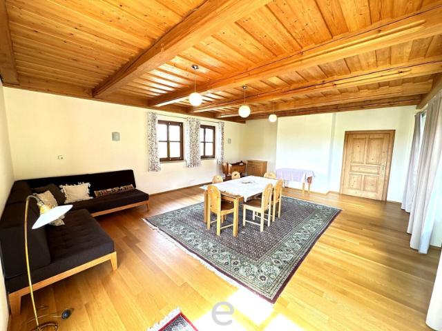 Herrenhaus in Allhaming mit 4740m² Grundstück in idyllischer Alleinlage!