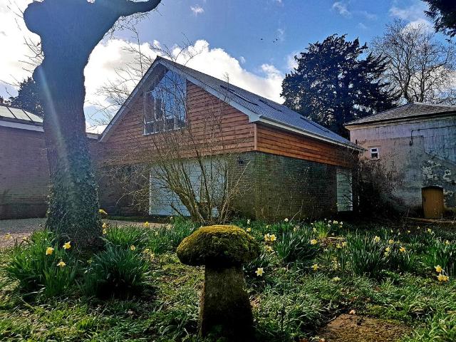 Herriard, Basingstoke, Hampshire, RG25 1 bed apartment to rent £1,200 pcm £277 pw