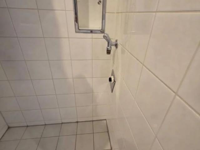 Herrliche klassische Altbauwohnung in U Bahnnähe