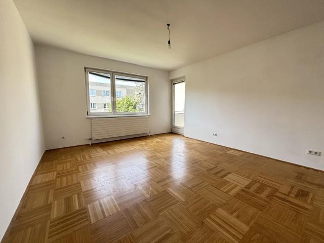 Herrliche RUHELAGE in HIETZING + LOGGIA + GRÜENBLICK!