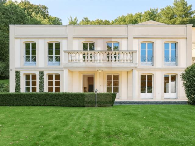 Herrliche Villa mit Garten