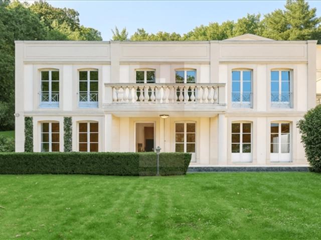 Herrliche Villa mit Garten