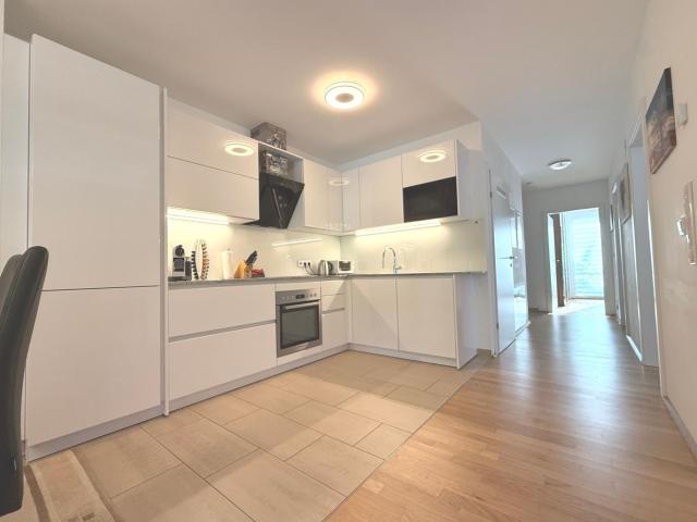 Herrlicher Obstgarten mit Seltener 4 Zimmer Wohnung