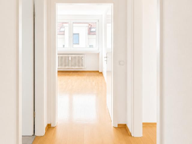 Herrlicher Ausblick! Helle 3 Zimmer Wohnung am Oberhauser Bahnhof