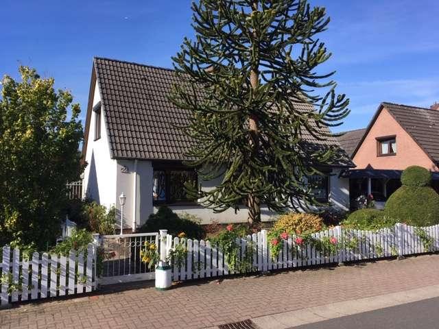 Herrliches Grundstück mit Westausrichtung und charmantem Einfamilienhaus in Waldenau