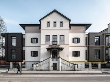HERRSCHAFTLICH WOHNEN. WIE DER KAISER. 2 Zimmer Wohnung mit Balkon! Direkt neben dem Kurpark! Revitalisierter Altbau, hohe Räume! PROVISIONSFREI & ERSTBEZUG