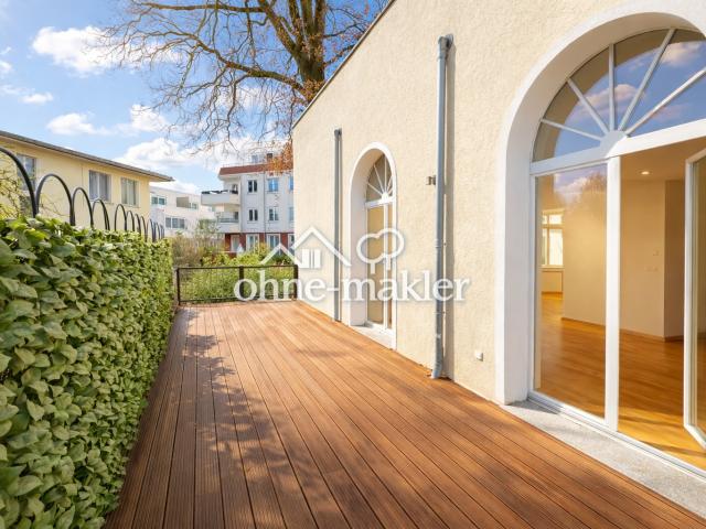 Herrschaftliche Hochparterrewohnung mit Terrasse, Kamin, Carport, in ruhiger Lage