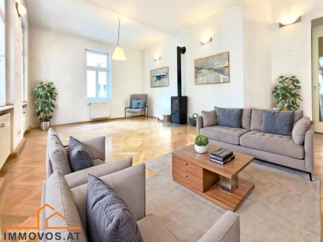HERRSCHAFTLICHES WOHNEN: 180 M² ALTBAU JUWEL MIT 6 ZIMMERN und DOPPELGARAGE