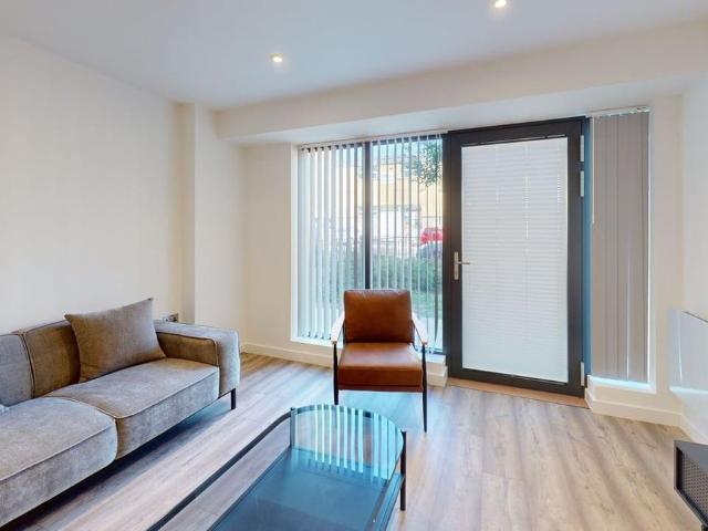 Herschel Street, Slough SL1, 1 bed flat to rent, £1,520 pcm | PrimeLocation
