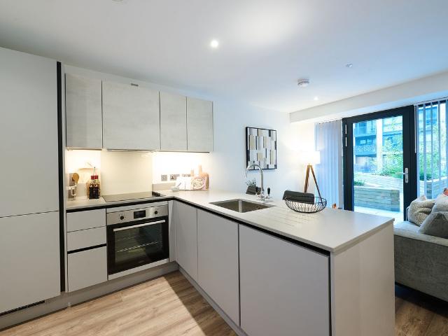 Herschel Street, Slough SL1, 1 bed flat to rent, £1,375 pcm | PrimeLocation