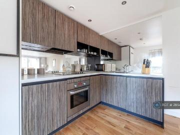 Hester House, Greater London, SE13 2 bed flat to rent £3,600 pcm £831 pw