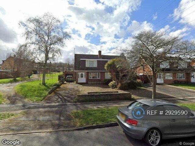Hesters Way Lane, Cheltenham, GL51 3 bed semi detached house to rent £1,670 pcm £385 pw