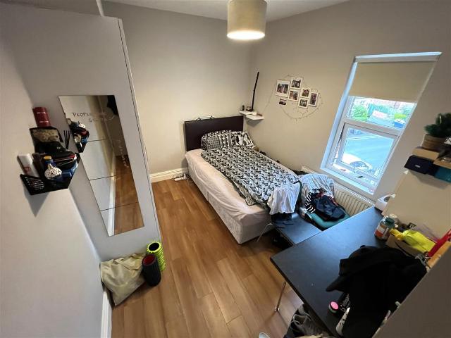 Hesketh Avenue, Kirkstall, Leeds, West Yorkshire LS5, 1 bed flat to rent, £630 pcm | PrimeLocation