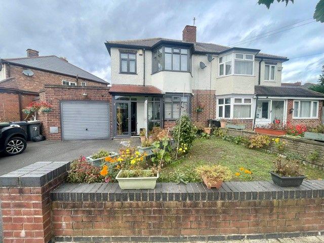 Hesketh Crescent, Birmingham B23, 3 bed property to rent, £1,300 pcm | PrimeLocation