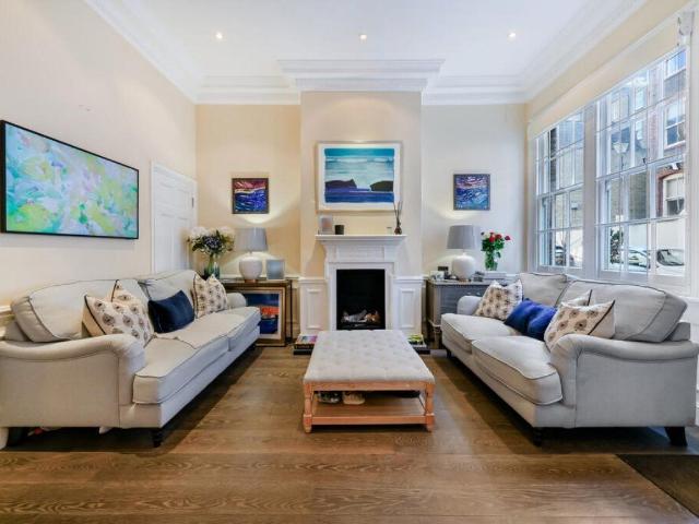 Hesper Mews, Earls Court SW5, 4 bed terraced house to rent, £9,500 pcm | PrimeLocation