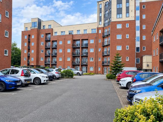 Hessel Street, Salford M50 2 bed flat to rent £995 pcm £230 pw