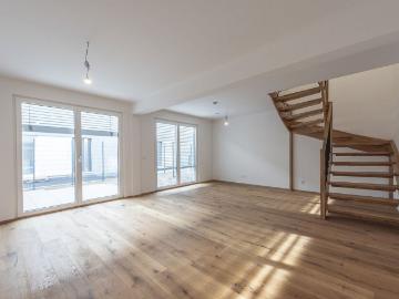 Haus zur Miete in 7210