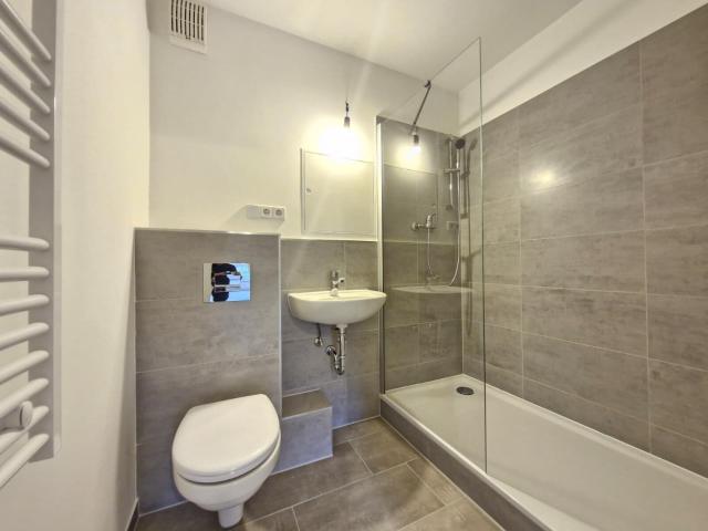Heute Baustelle, morgen Traumwohnung wir renovieren schicke 3 Zimmer Wohnung mit Walk In Dusche!