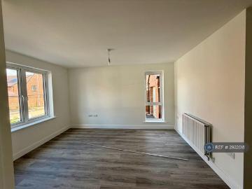 Hever Court, Stafford, ST16 3 bed end of terrace house to rent £1,325 pcm £306 pw