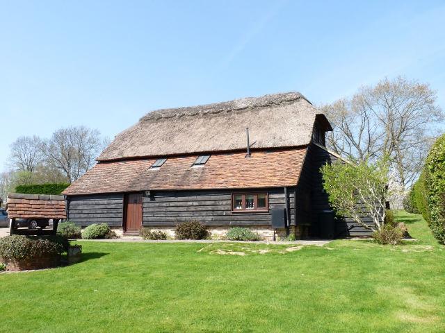 Hever Lane, Hever, Edenbridge TN8, 2 bed barn conversion to rent, £3,500 pcm | PrimeLocation