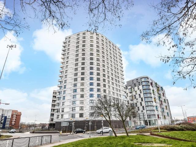Hewitt, Alfred Street, Reading, RG1 2 bed apartment to rent £1,650 pcm £381 pw