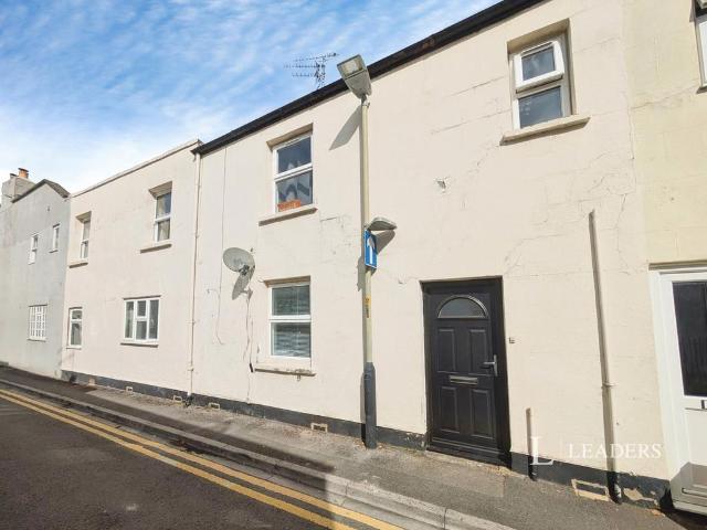 Hewlett Place, Cheltenham. 2 bed flat to rent £1,150 pcm £265 pw