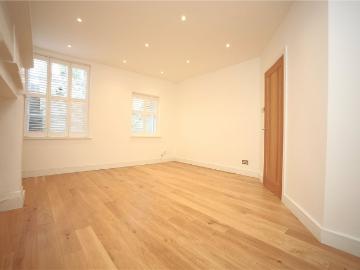 Cheltenham, Gloucestershire county, Southdowns