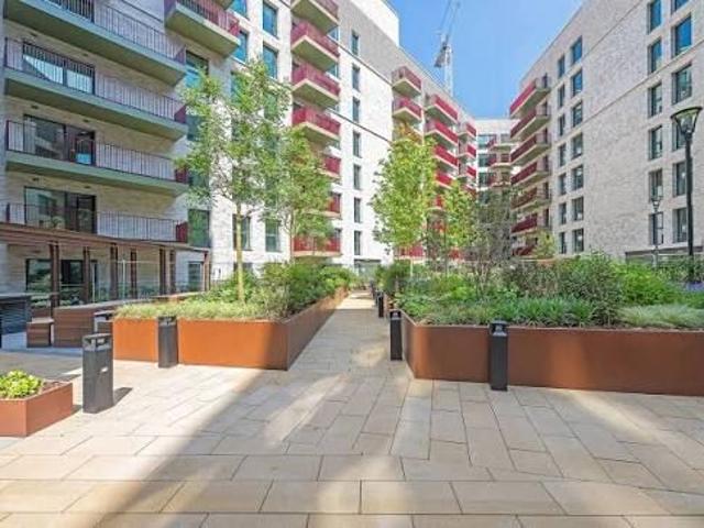 Hewson Way, Elephant And Castle, London SE17, 1 bed flat to rent, £2,600 pcm | PrimeLocation