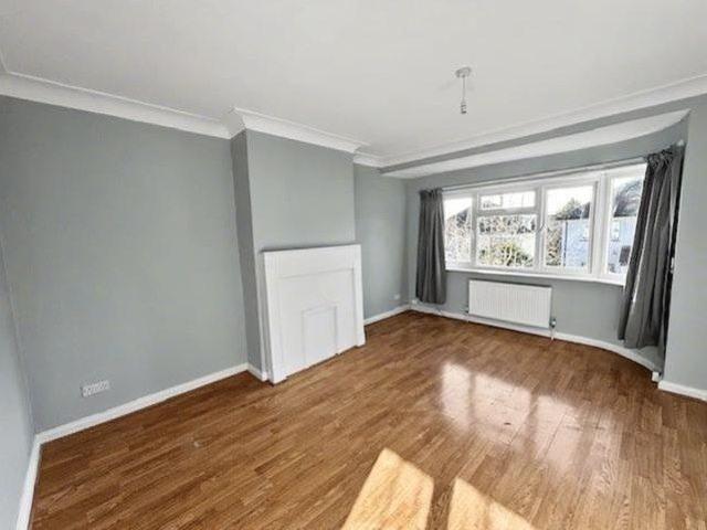 Hexham Gardens, Isleworth