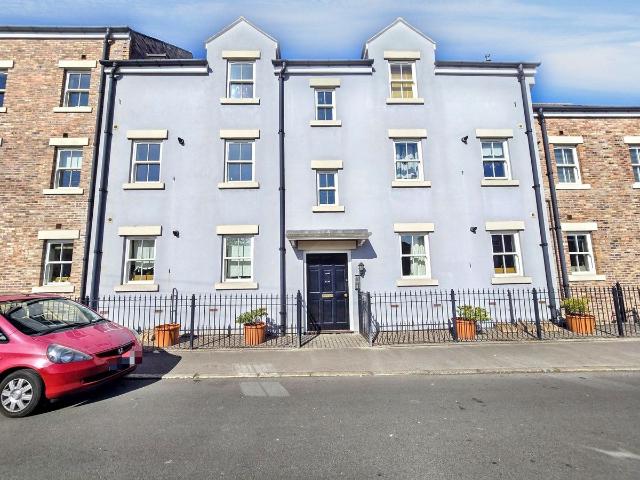 Hexham NE46, 2 bed flat to rent, £800 pcm | PrimeLocation