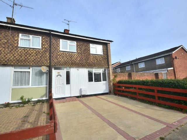 Hexham Road, Reading RG2, 5 bed end terrace house to rent, £2,875 pcm | PrimeLocation