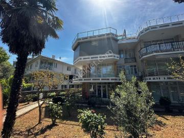 Heybeliadada Bahçeli Müstakil Aile Binasında Eşyalı 3+1 Kiralık