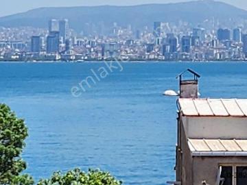 Heybeliada'da Deniz Ve Doğa Manzaralı Dubleks Daire