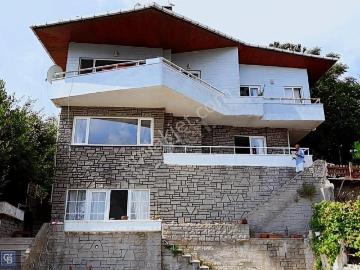 Heybeliada'da Satılık Villa