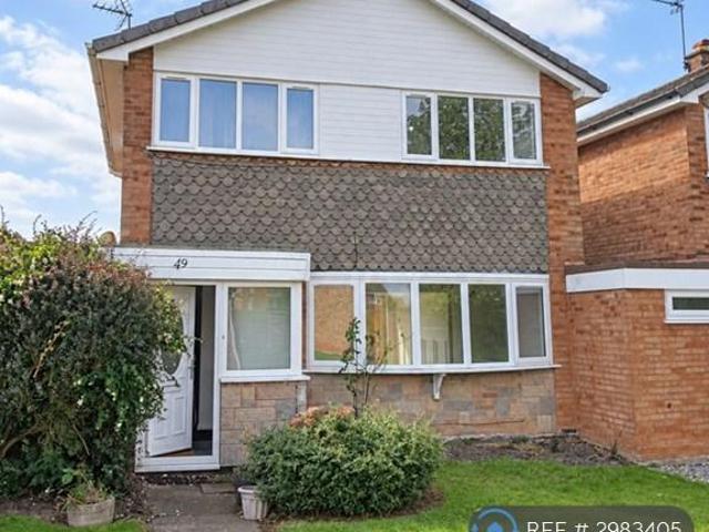 Heygate Way, Walsall, WS9 3 bed semi detached house to rent £1,400 pcm £323 pw